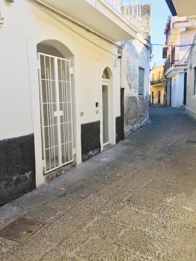 Casa Abbatuzzu Leilighet Acireale Eksteriør bilde