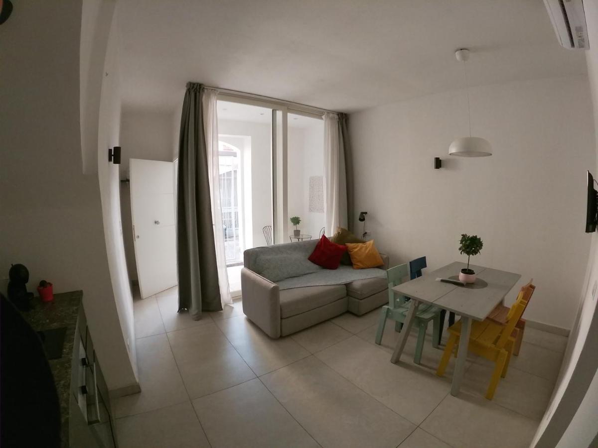 Casa Abbatuzzu Leilighet Acireale Eksteriør bilde