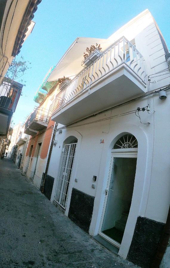 Casa Abbatuzzu Leilighet Acireale Eksteriør bilde